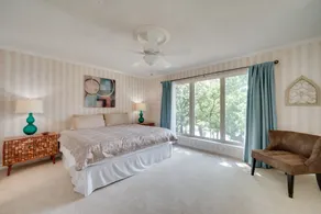 Lakefront Pittsburg Villa w/ Private Pool! - Zimmer