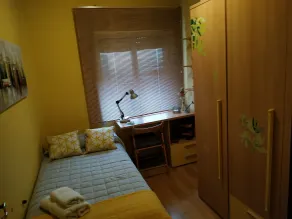 Cozy Apartment Near the Center 1-4 pp - Zimmer