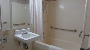 SureStay Hotel by Best Western Childress - Bathroom