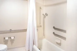 SpringHill Suites by Marriott Chicago Southwest at Burr Ridge Hinsdale - Salle de bain