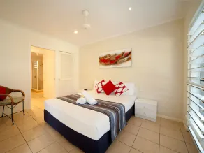 Poolside Mango House - Room