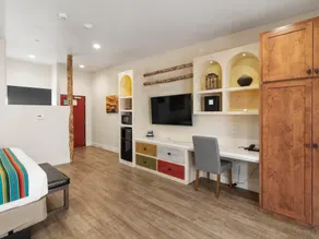 Bluff Dwellings Resort - Chambre