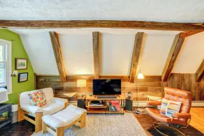 A-frame Cabin w/ Furnished Deck in Becket! - Innvendig