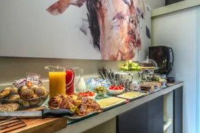 Via Veneto Prestige Rooms - Restaurang