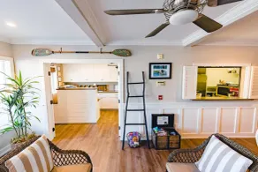 On the Beach Bed and Breakfast - Hall