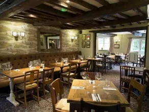 Hadley Bowling Green Inn - Restaurant