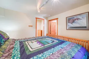 Truckee Home w/ Private Hot Tub on a Golf Course - Interior