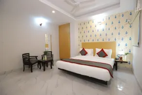 Hotel The Anvi Residency Sector 132 - Room