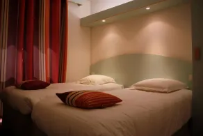 Agape Hotel Niort- Bessines - Rum