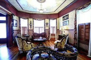 Thomasville Bed and Breakfast - Lobby sitting area