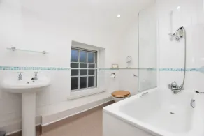 The Halford Bridge Inn - Bathroom
