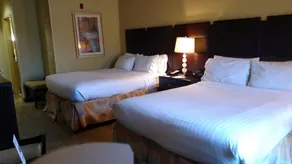 Holiday Inn Express Hotel & Suites PERRY by IHG - Habitación