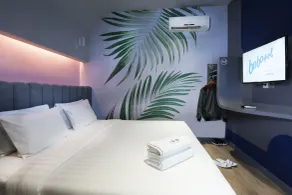 Bobotel Gatot Subroto Medan - Room