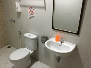 Hotel Aceh Besar - Baño