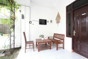 OYO 95108 Nareswari Homestay Syariah - Reception