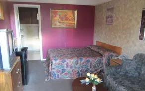 The New Elgin Motel - Rum