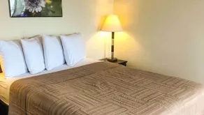 Colonial Inn Ellsworth - Chambre