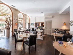 Logis hotels Les Glycines - Restaurant