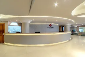 Hotel Laghetto Siena Gramado - Recepción