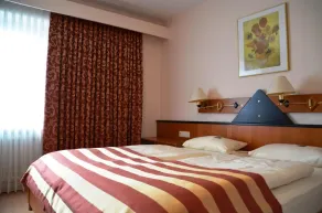 Hotel Exquisit - Habitación