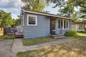 Shawano Lake Home: Beach Access, Partial Lake View - Interior