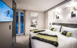 Hôtel Le White - Le 42 Restaurant - Zimmer