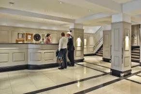 Chelsea Cloisters Serviced Apartments - Vestíbulo