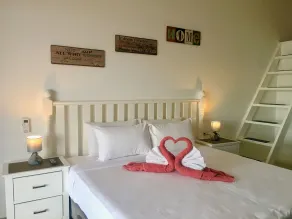 the beachhouse cebu - Room