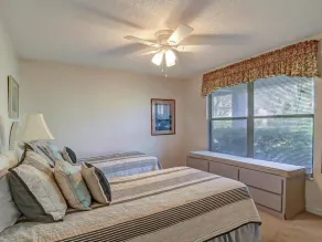Sailmaker 203 Lovely 2BR Oceanfront | Patio | Pool - Chambre