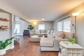 Lakefront Getaway w/ Porch in Athens Area! - Innvendig