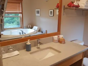Reef Point Oceanfront Bed and Breakfast - Baño