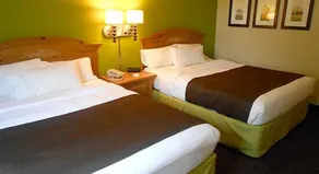 AmericInn by Wyndham Manitowoc - Chambre