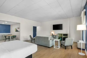 Spark by Hilton Tuscumbia Muscle Shoals - Zimmer