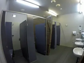 Global Backpackers Youth Hostel - Bathroom
