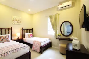 Omah Madam Bed & Breakfast - Room