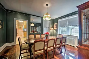 2 Mi to Reading Pagoda: Spacious Home w/ Deck! - Innvendig