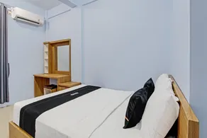 Hotel O Sidomulyo Kost Syariah - Chambre