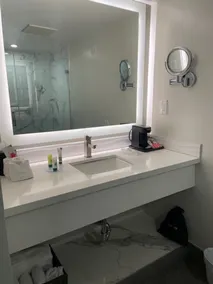 Hi View Inn & Suites - Salle de bain