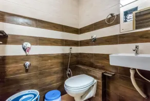 Sai Sharan Stay Inn- Near MIDC Turbhe Navi Mumbai - Salle de bain