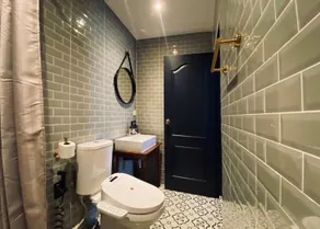 The Motuga Hostel Bangkok - Bathroom