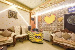 FabHotel The Leefa Deep - Receção