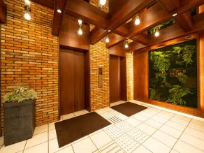 Super Hotel Shinyokohama - Interior entrance