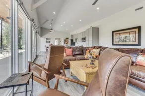 Mtn & Creek Views! Harrisonburg Escape on 10 Acres - Intérieur
