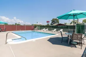 Quality Inn Stephens City-Winchester South - Pool
