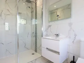 Carnon Gwel, Devoran - Bathroom