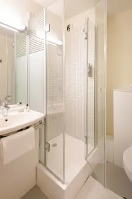 ibis budget Aubagne Paluds Agora - Salle de bain