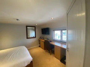 The King and Queen - Room