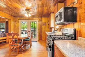 Peaceful Long Lake Cabin w/ Dock & Fire Pit! - Interiør