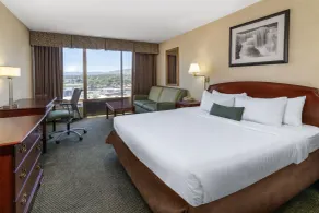 Ramada by Wyndham Reno Hotel & Casino - Chambre