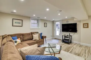 Walk to Hudson River, Near Metlife: Renovated Apt - Interior